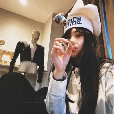 砍柴姑娘